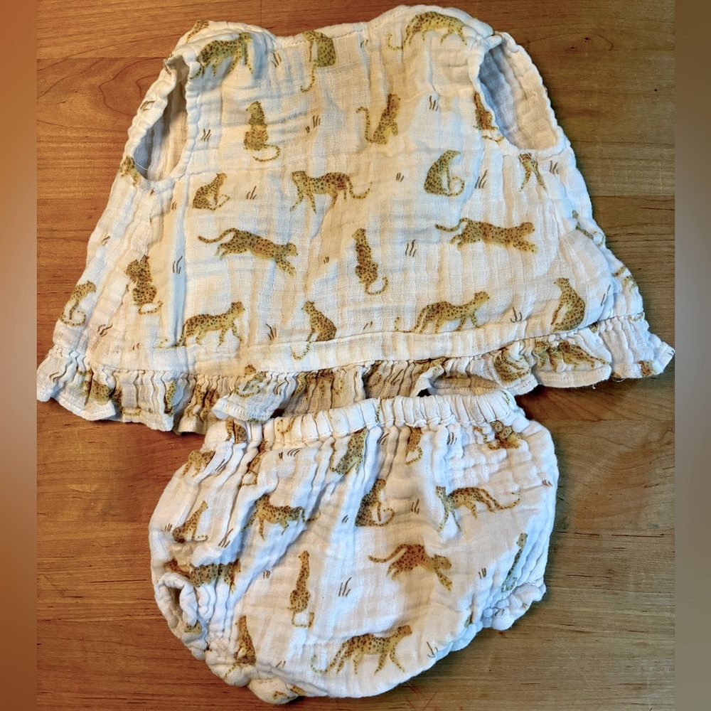 Super sweet GUC cheetah print set